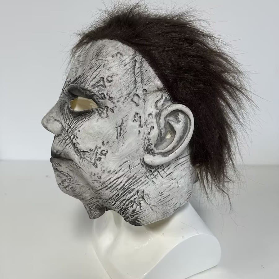 Хэллоуинская маска Майкла Майерса