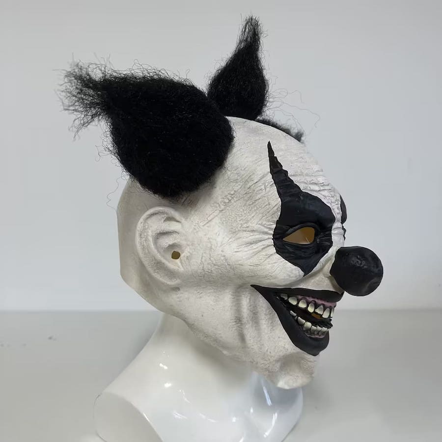 Страшная маска клоуна для карнавала