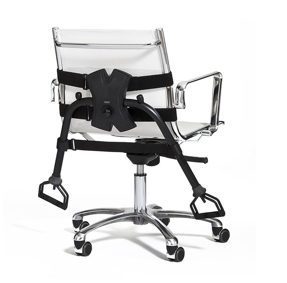 стул и веревочные ремни для упражнений