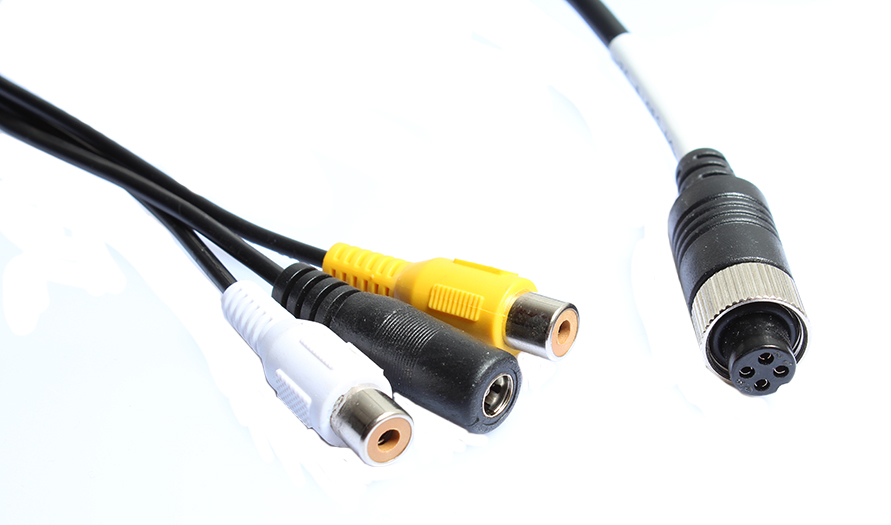 Соединительный кабель от cinch до 4pin